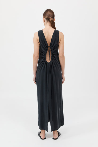 Drawstring Silk Dress 背面設計真絲洋裝 - 黑色