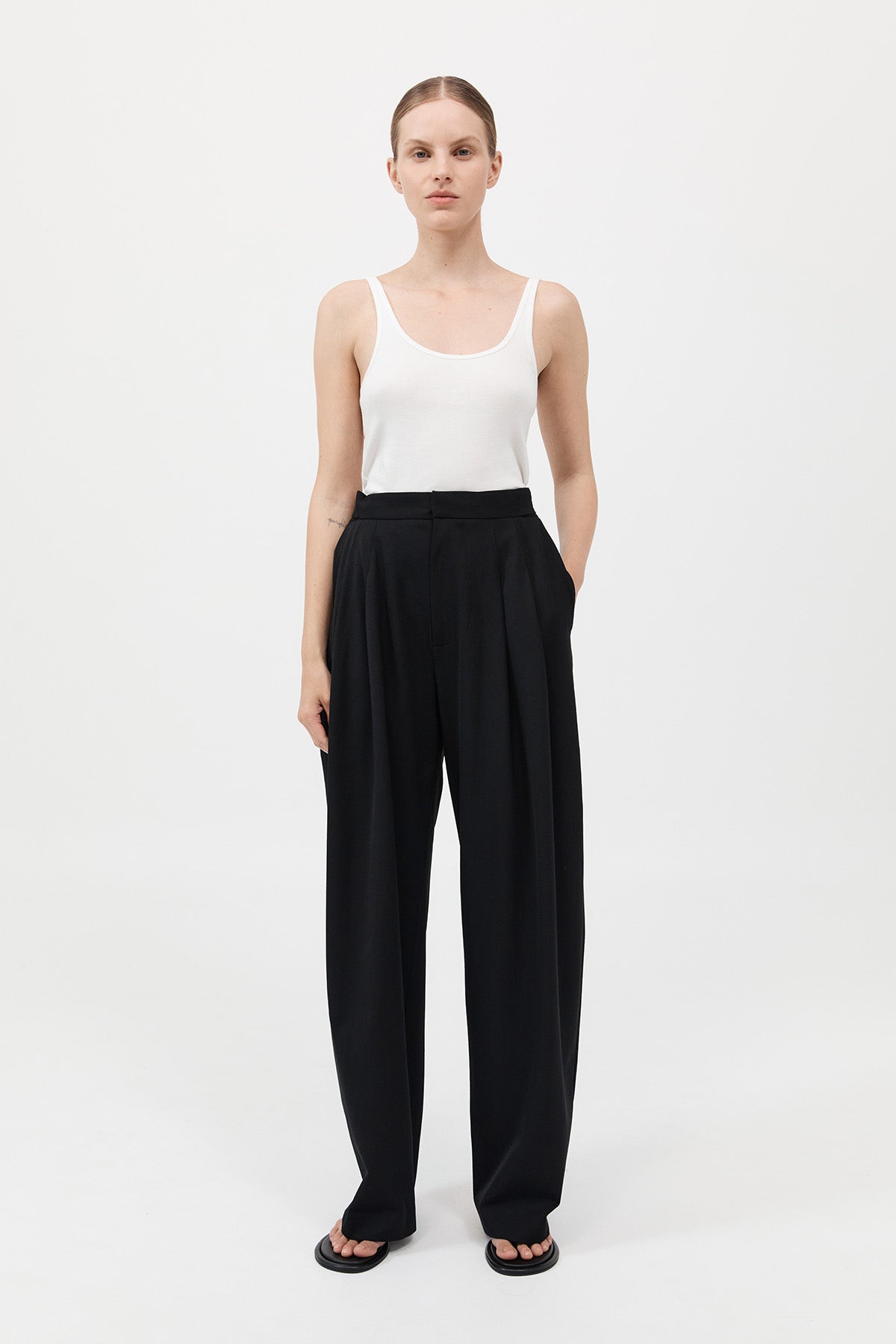 Adjustable Pants 可調節經典長褲