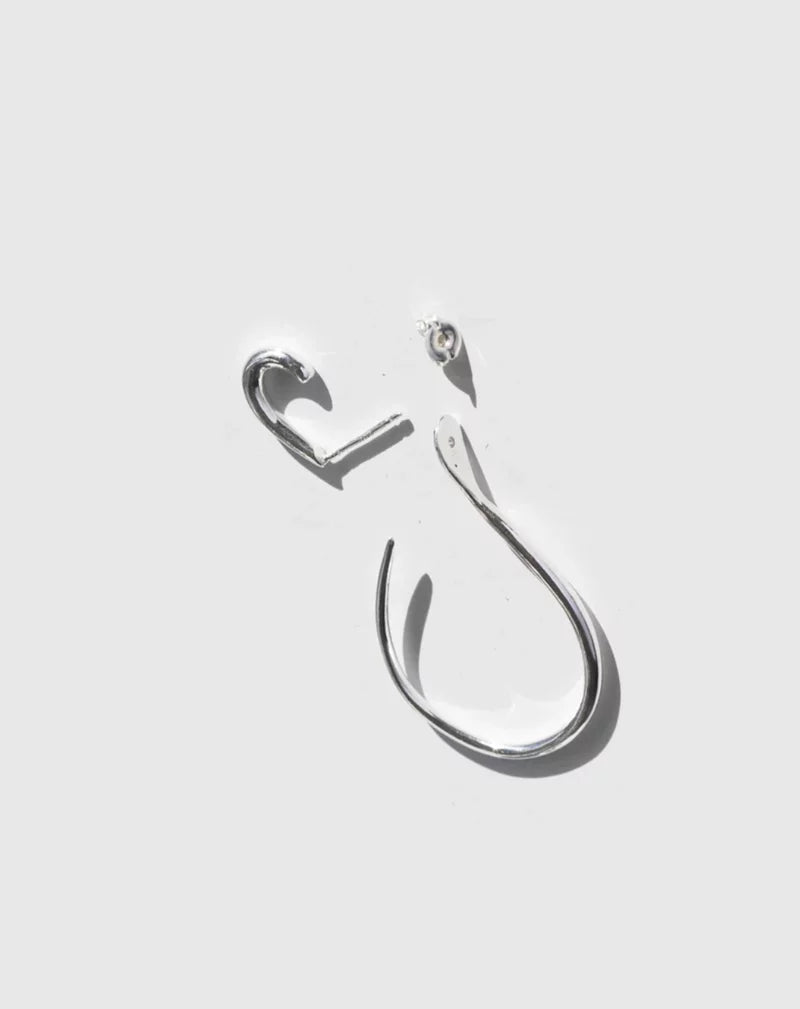 GAL EARRINGS (銀)