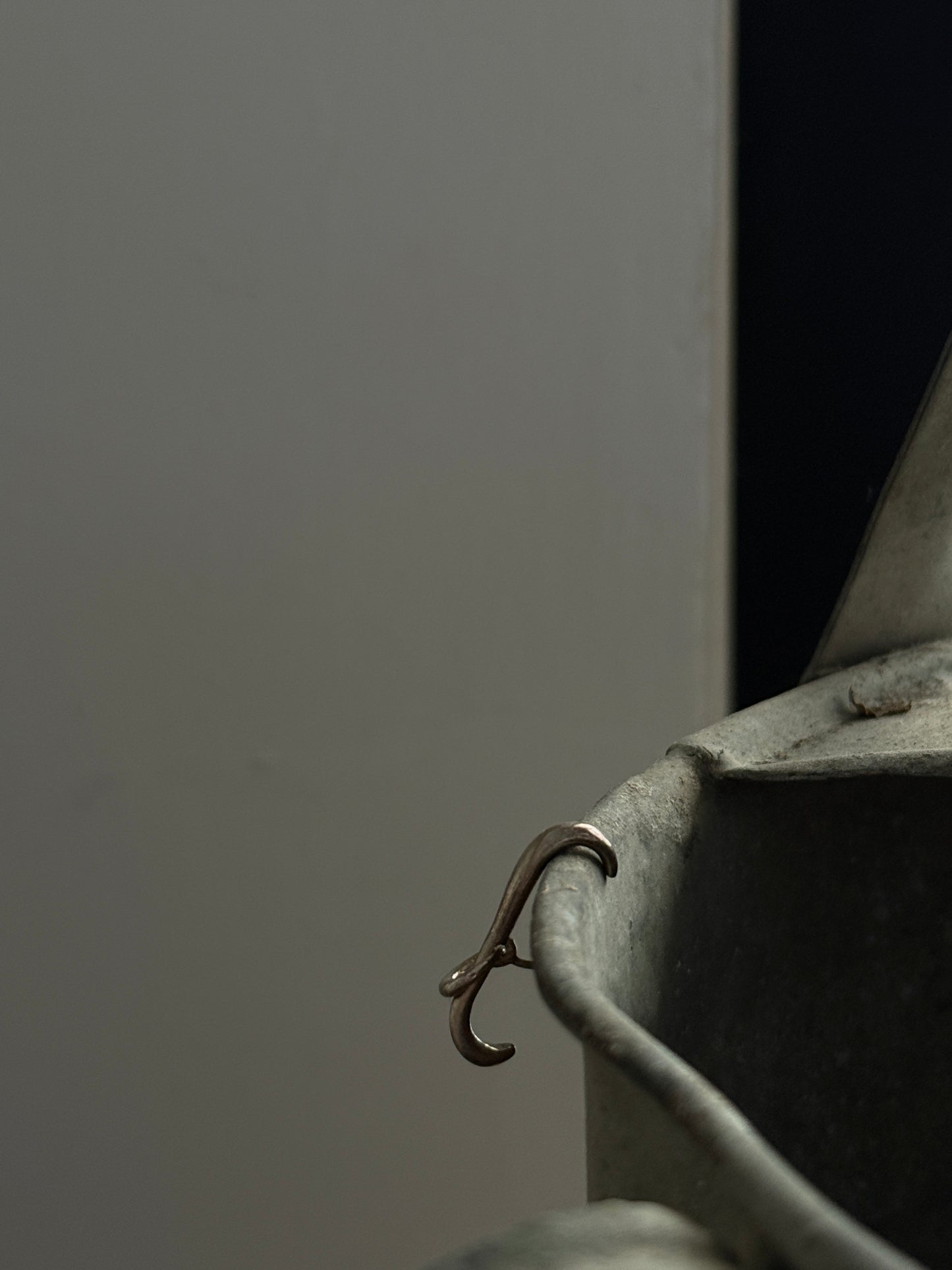 KNOBBLY STUDIO 02
