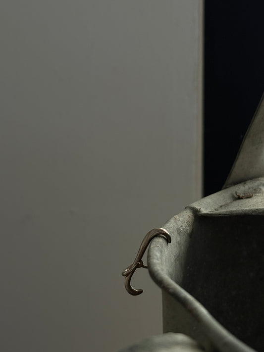 KNOBBLY STUDIO 02